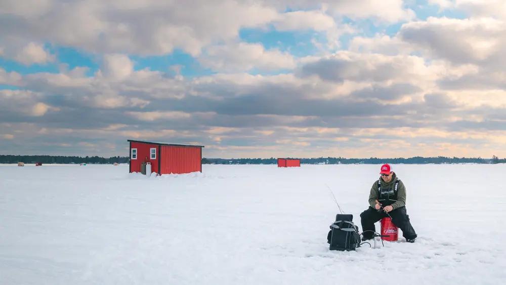 Pesca en el hielo y en los lagos del norte de Minnesota -  600 FS 
